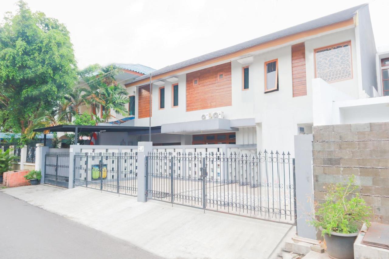 Oyo 2196 Ss Homes Jakarta Exterior foto