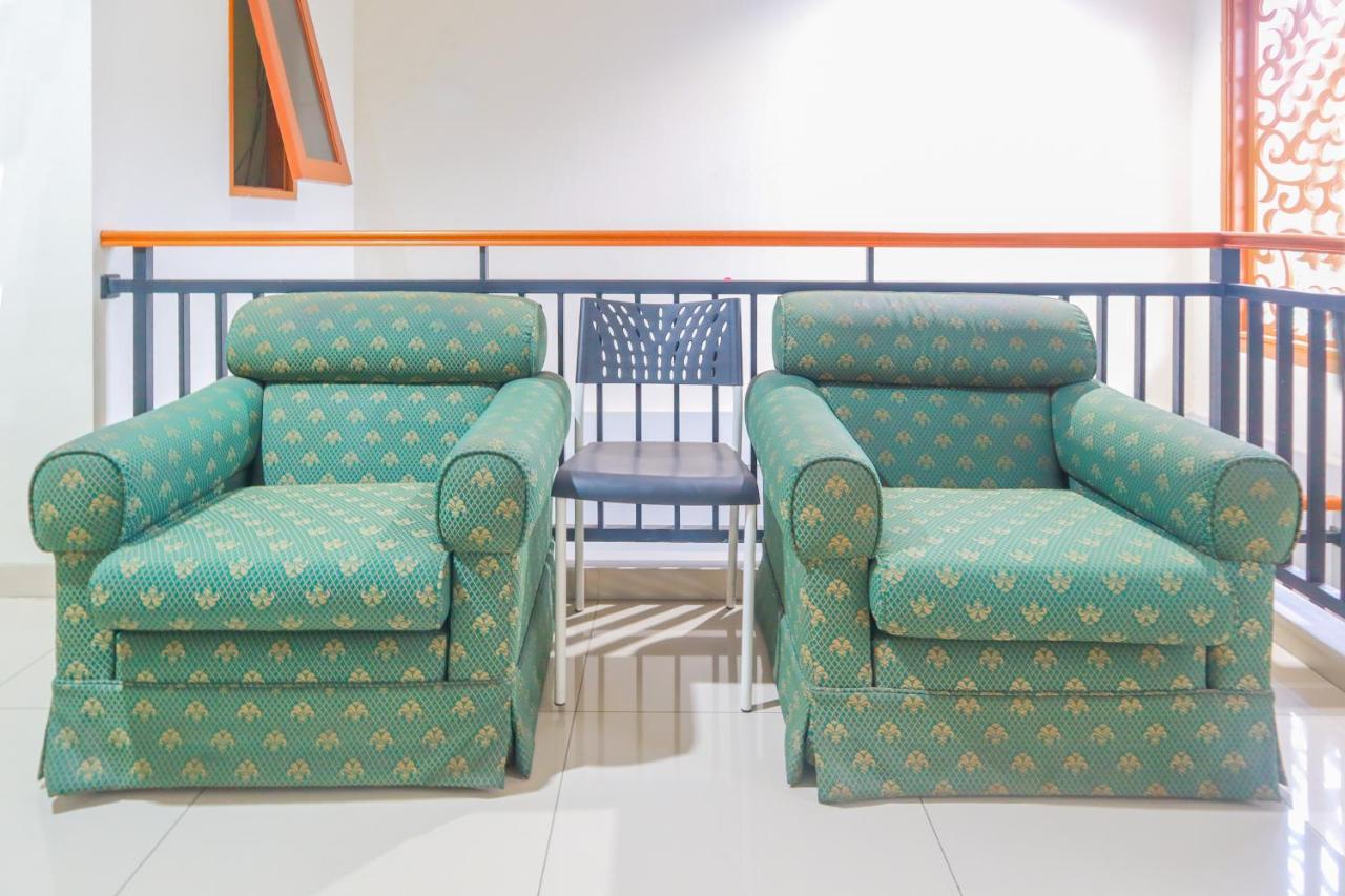 Oyo 2196 Ss Homes Jakarta Exterior foto